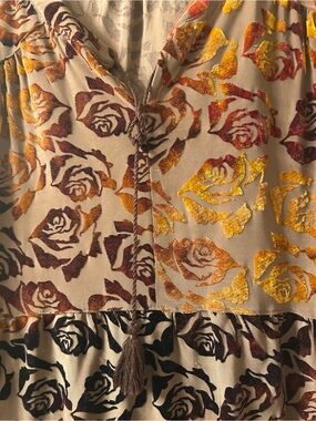 Style & Co. Dusty Rose Velvet Floral Tunic   Light and comfortable.